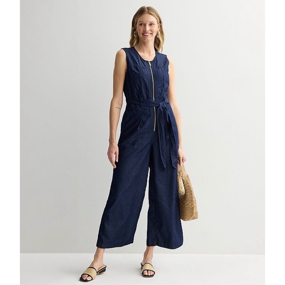 Nine West Denim Jumpsuit Womens Large Sleeveless Zip Front Wide Leg Belted NWOT